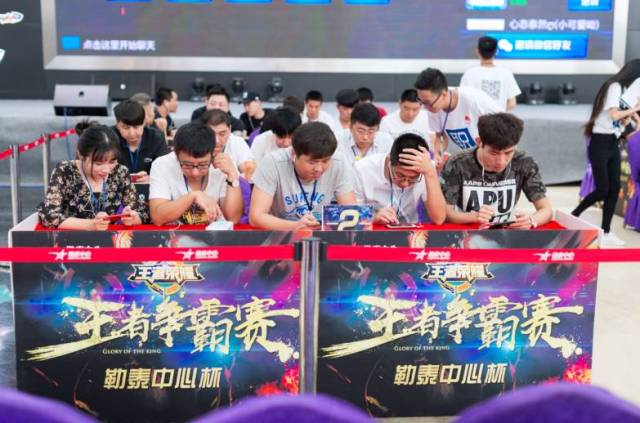 JD Gaming 和 Weibo Gaming 在 LPL 第二分裂 2025 中获得胜利
