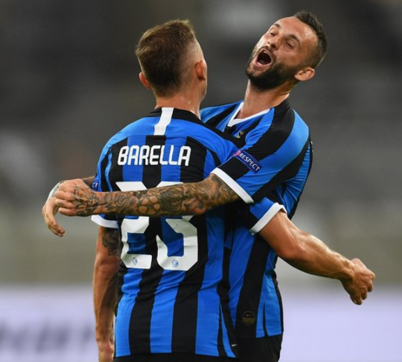 拉菲尼亚、亚马尔破门 巴萨2-0比利亚雷亚尔