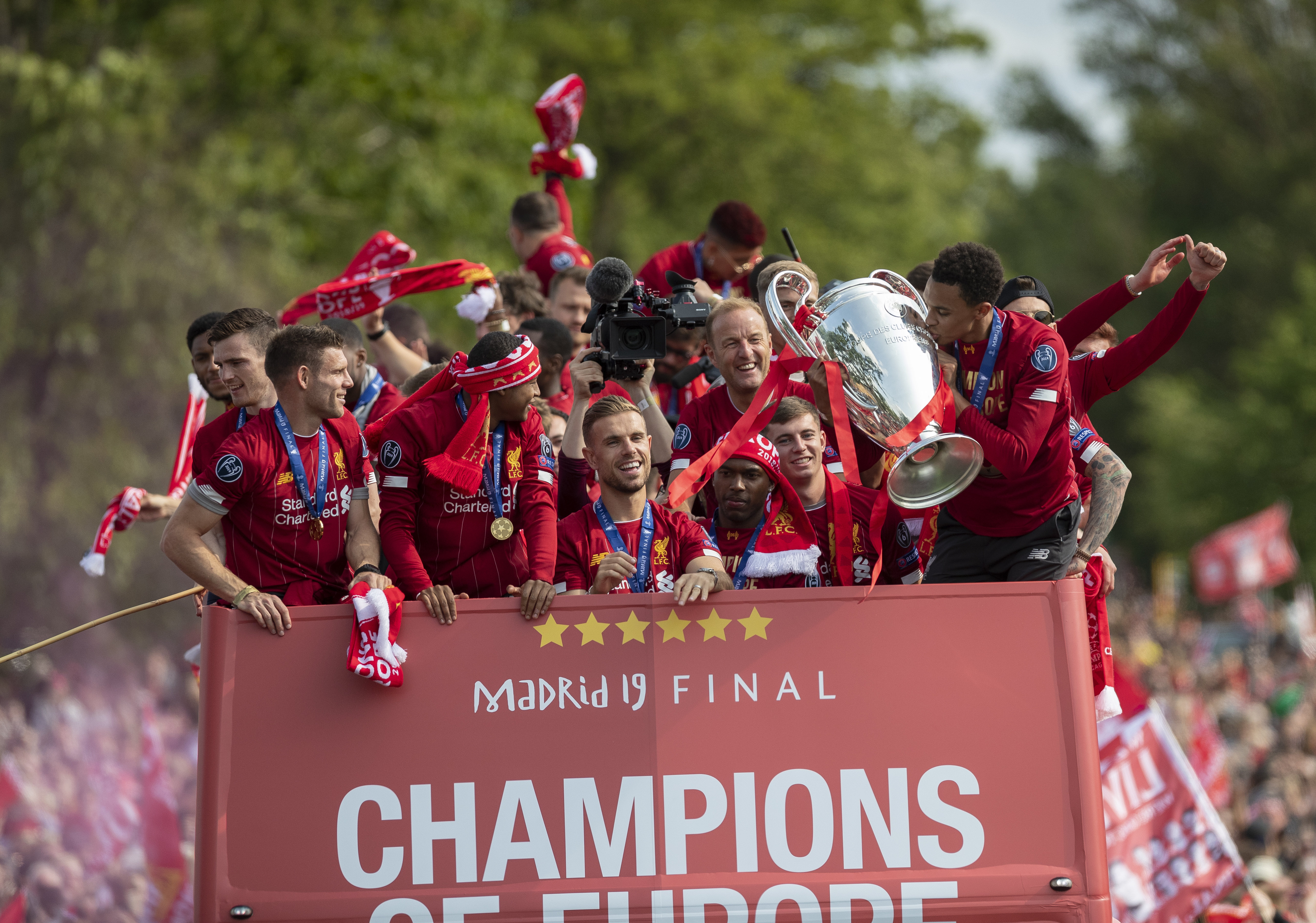 中超：广州队新援首球赢得首胜