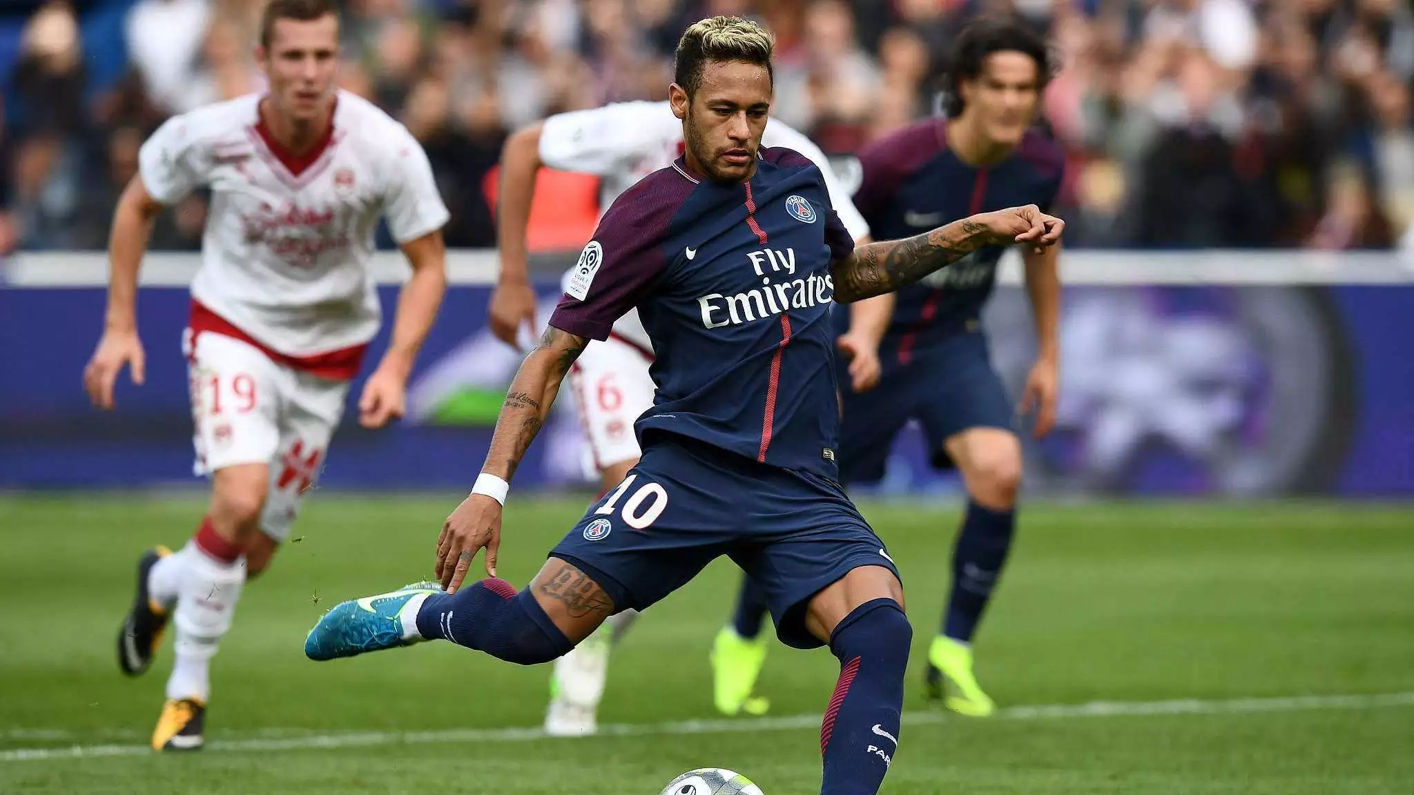 英雄联盟战队运营模式深度解析