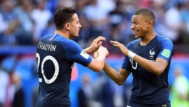 《质量效应》新概念原画 将有克洛根人内战