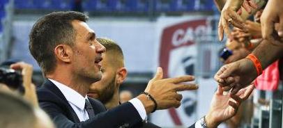 首部春节贺岁片热播，除夕超8000万日活的《和平精英》为何六年长青