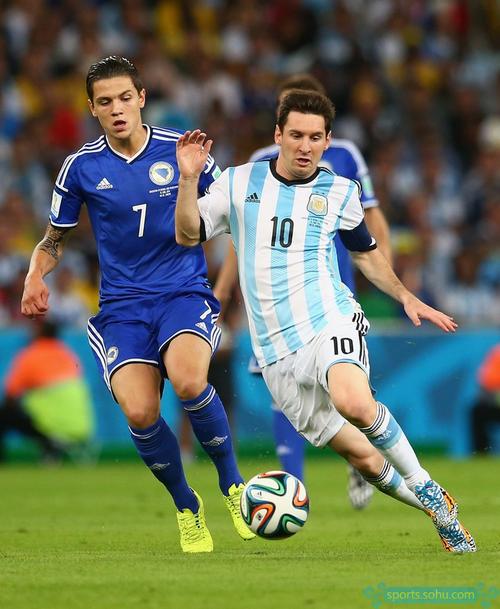 [德甲]第16轮：多特蒙德2-3勒沃库森 集锦